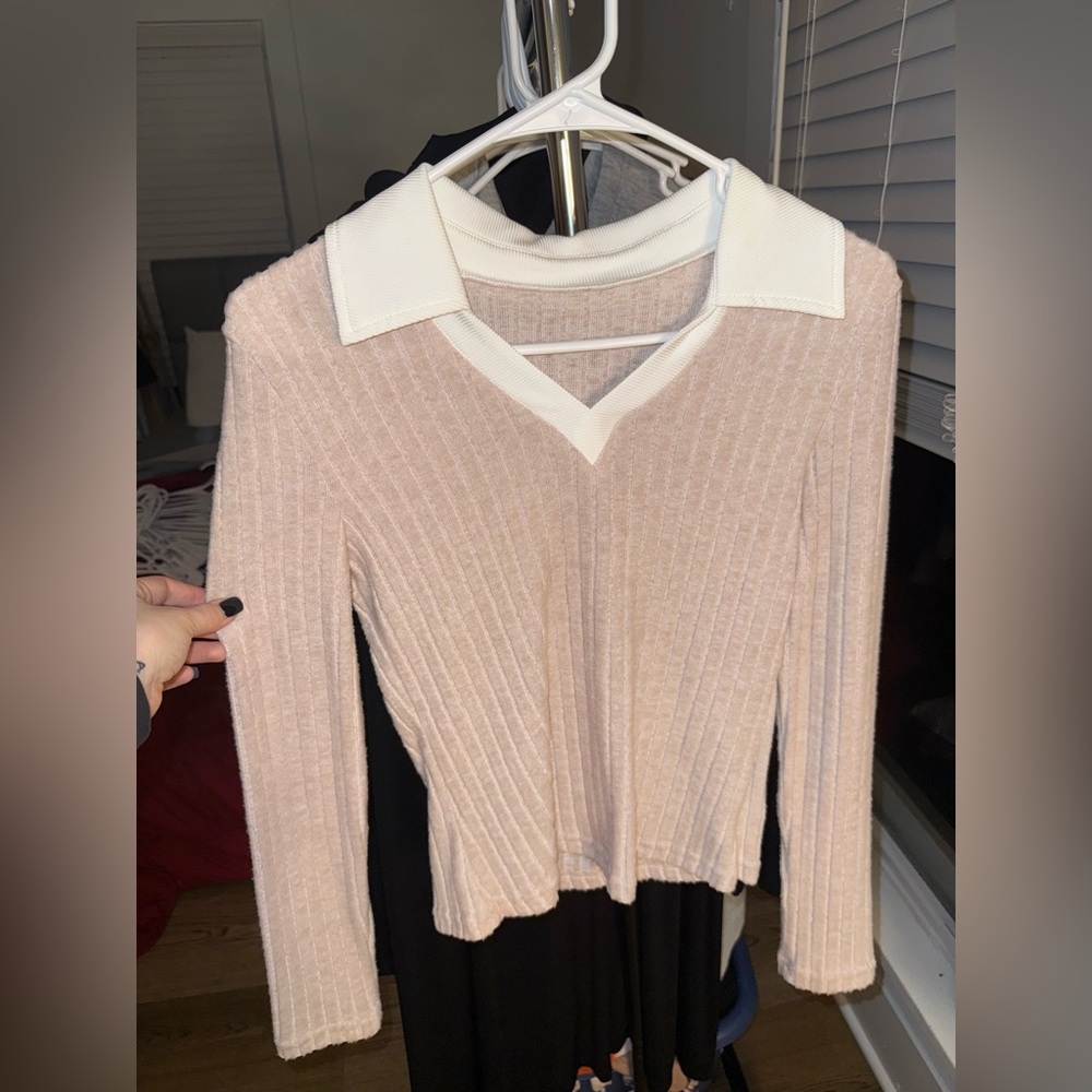 Pink Ribbed Sweater with White Collar